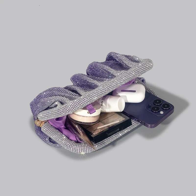 Shinny Ruched Rhie Clucth For Women Designer Gradient Love Hearts Pattern Evening Bag Fashion Party Female Purse 2023