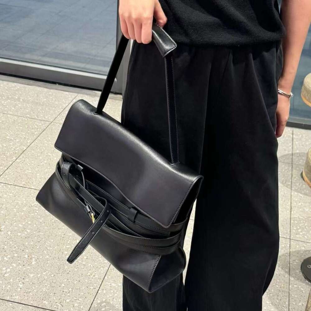 Mm Women's Bags Autumn/Winter New Celebrity Same Style Belt Strap One Shoulder Tote Leather Luxury Trendy Ins Women's Bag