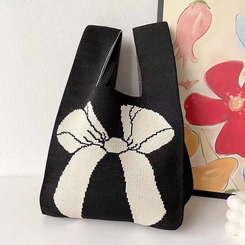 Handmade Beach Bag Knitted Handbag With Gift Bow Tie, Contrasting Color Flower Handbag, Large Capacity Casual Woven Bag, Fashionable Kq2