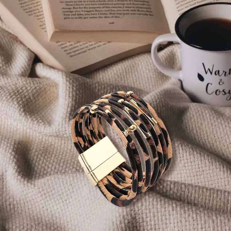 2025 Leopard print magnetic buckle with bead string alloy bracelet, fashionable and versatile bracelet accessory