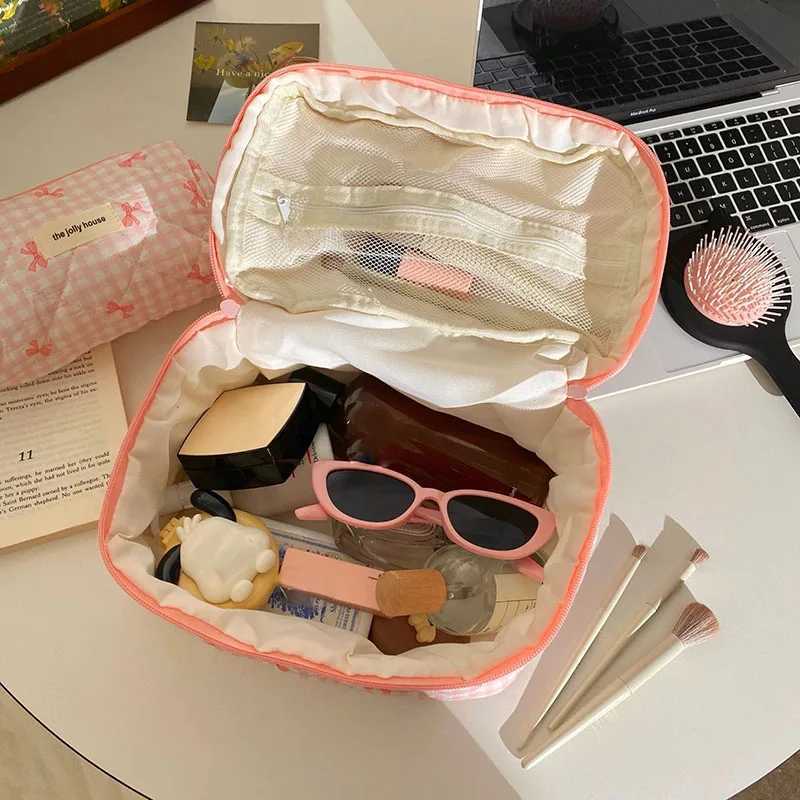 Cute bow cotton makeup bag womens zipper makeup organizer womens cloth handbag box shape womens portable toilet boxXJ250415