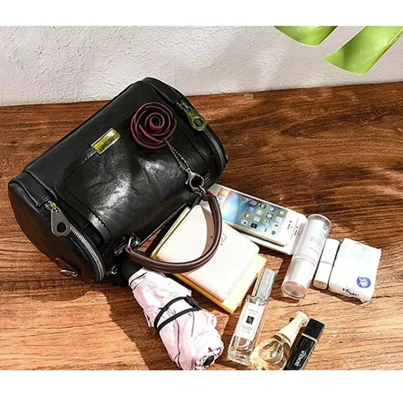 Womens cross bag pillow bag large capacity fashionable shoulder bag retro full matching womens cross bag 250410