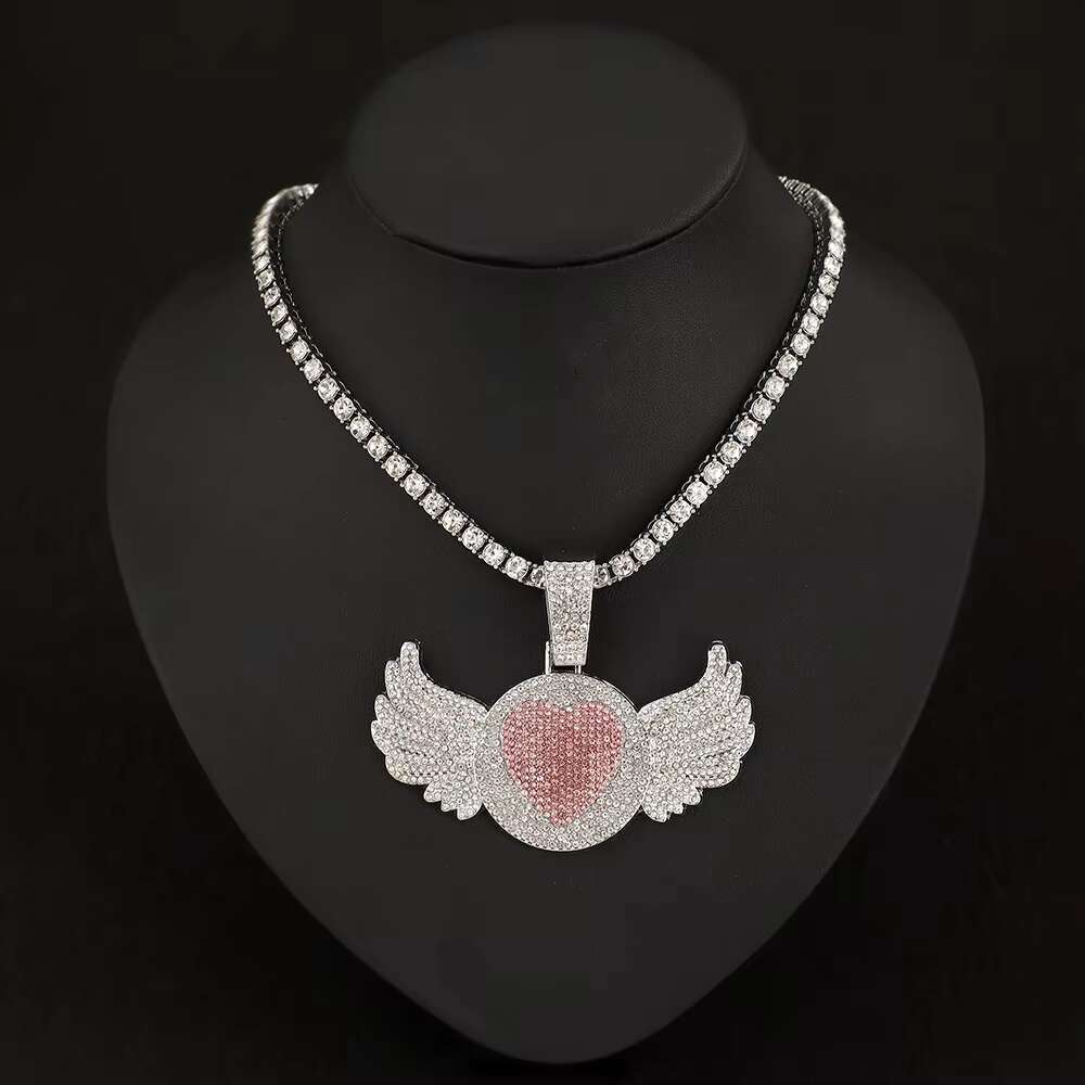 DHcollection Hip Hop 5MM Iced Out Rhies Tennis Chain With Pink Heart Pendant Bg Necklaces
