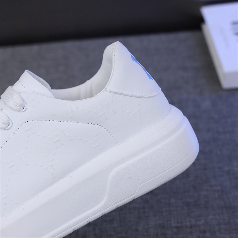 Men's and women's spring and summer new breathable printed little white shoes men's thick sole trend couple board shoes 2025s hot