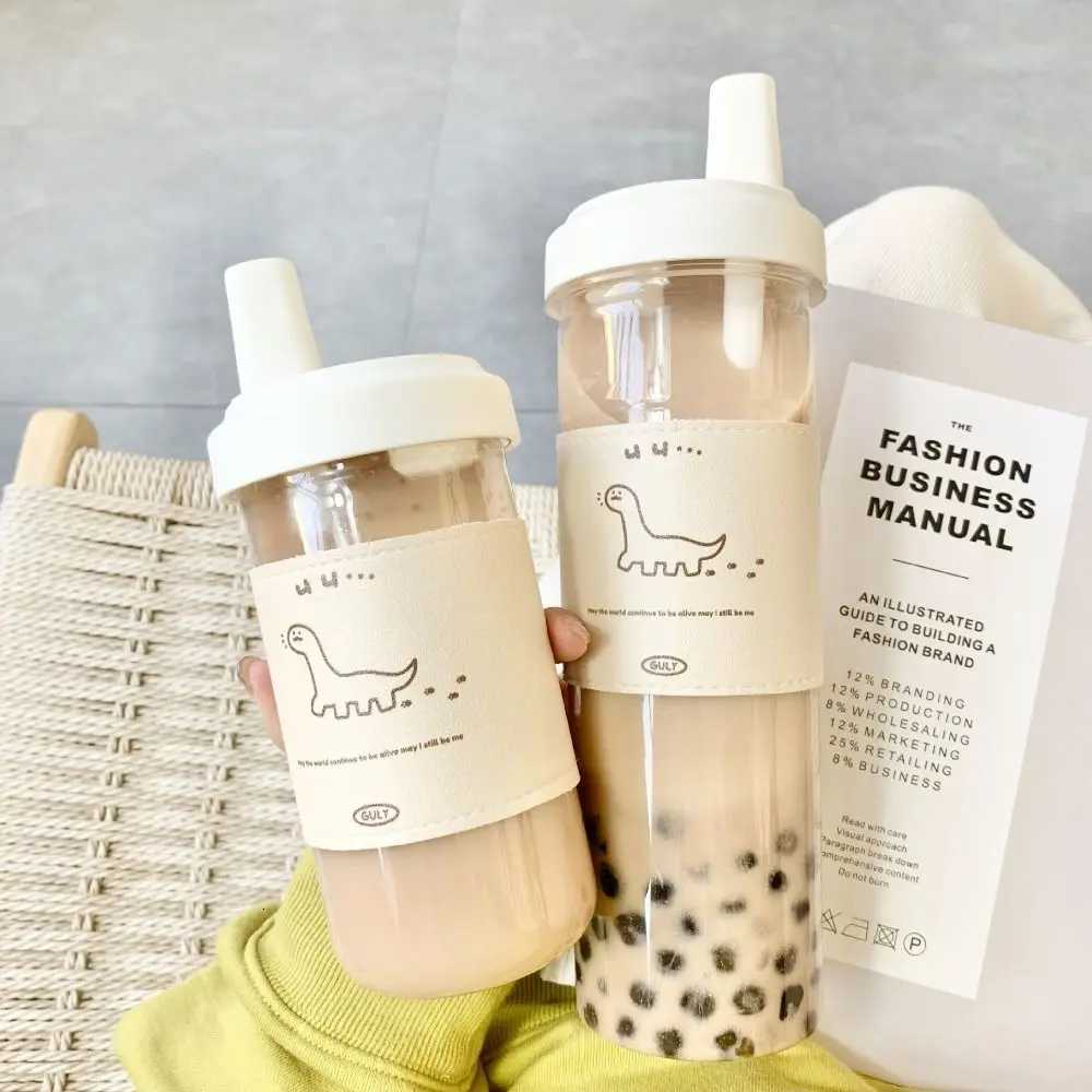 500/850ml Milk Plastic Cup with Lid Straw Leakproof Water Straw Bottles Fall Prevention Dustproof Large Capacity Water BottleW251114