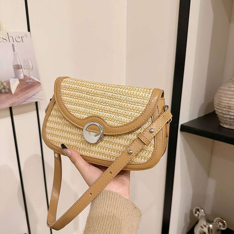 Handmade Beach Bag Leopard Print Contrasting Color Underarm Buckle For Women 2025 New Beach Crossbody Grass Woven Small Square Bag Kq2