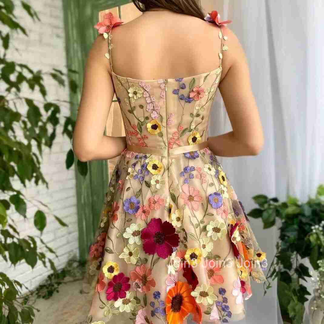 2025 New Womens Three-dimensional Flower Embroidery Hip Hugging Sexy Dress