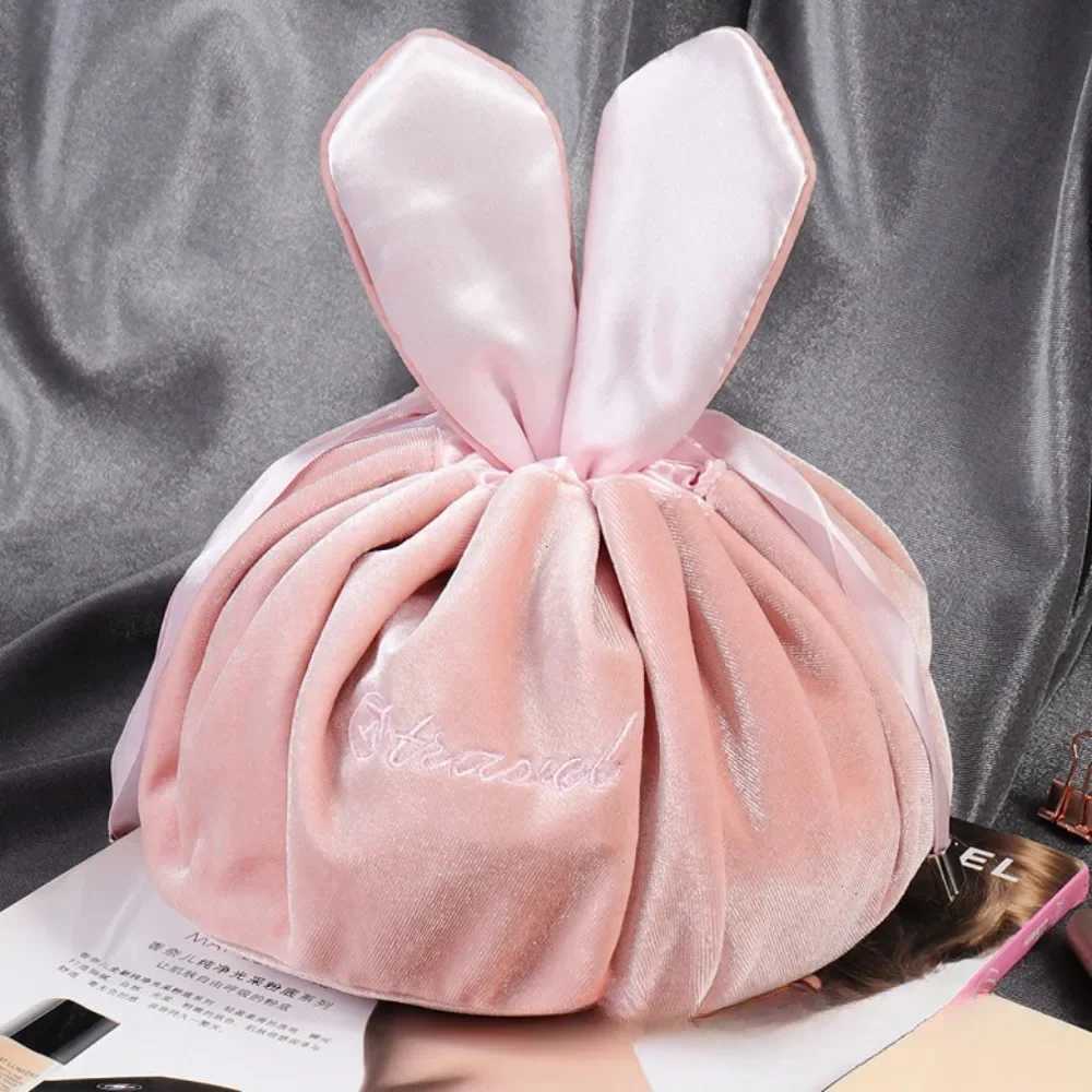 Makeup Bag Round Veet Soft Makeup Bag Drstring Rabbit Ear Travel Makeup Organizer Women Toilet Beauty Storage GiftXJ250415