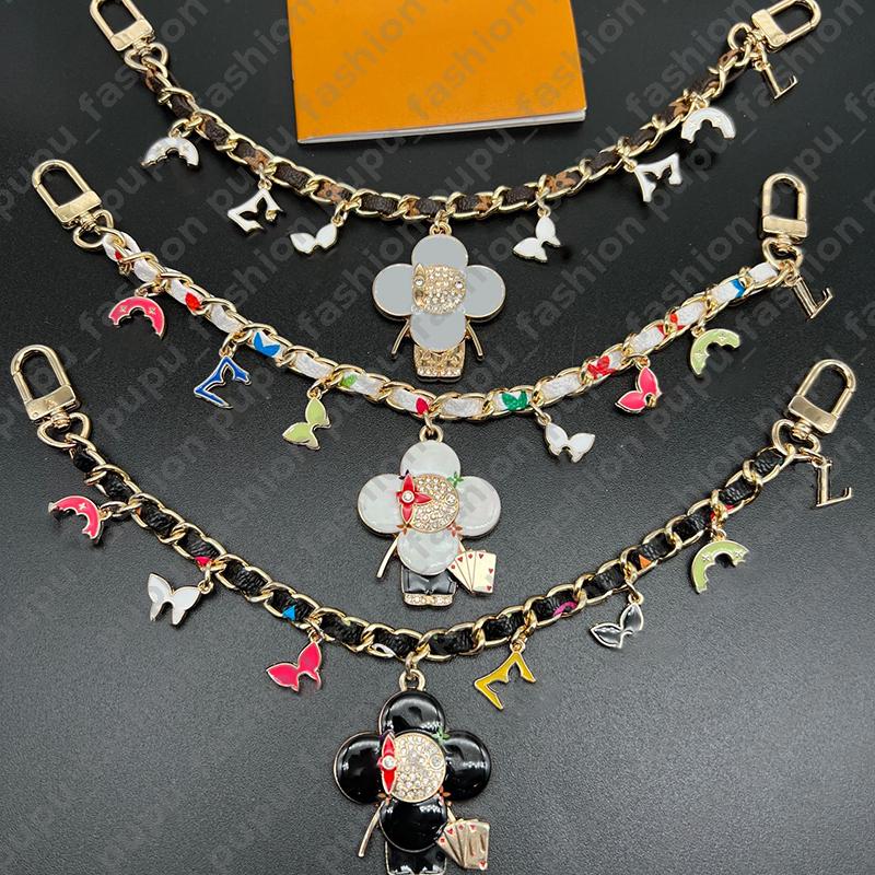 Four-leaf Clover Keychain Classic Luxury Designer Car Keychains Rhinestones Alloy Letter Unisex Bag Pendant Designer Keychains Fashion Purse Bag Charm No Box