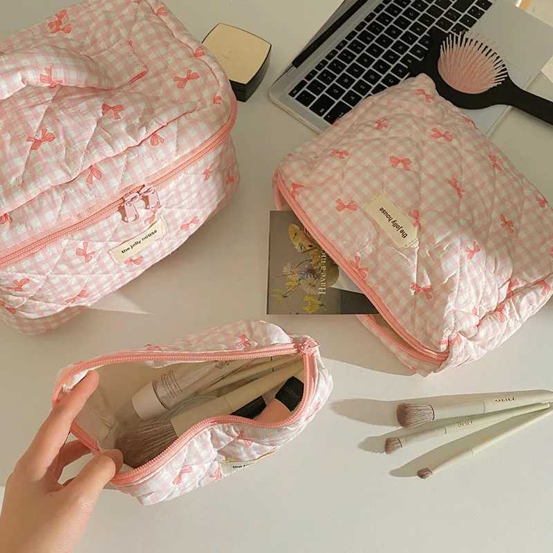 Cute bow cotton makeup bag womens zipper makeup organizer womens cloth handbag box shape womens portable toilet boxXJ250415