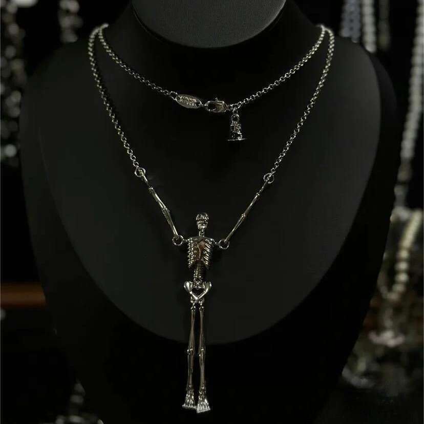 High Version Empress Dowager Saturn Humanoid Skeleton Necklace With Personalized Punk Niche Design, Sweater Chain