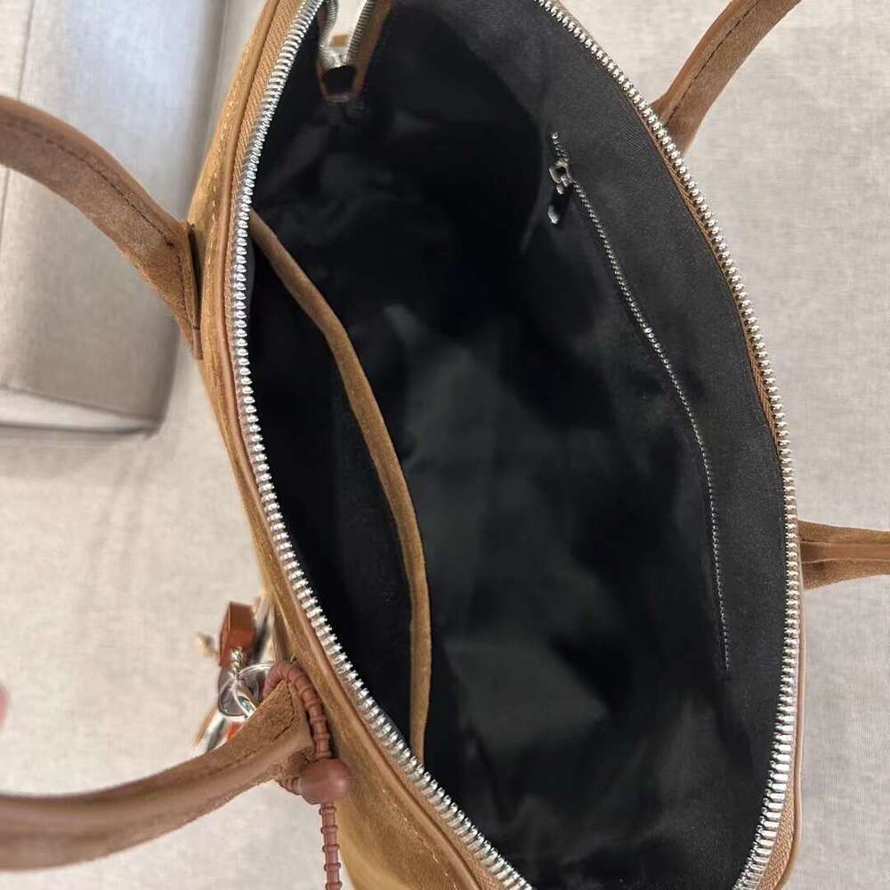 Mm Women's Bags Small Niche Design Simple Commuting Large Capacity Handbag New Versatile Frosted Leather Full Bag For Women