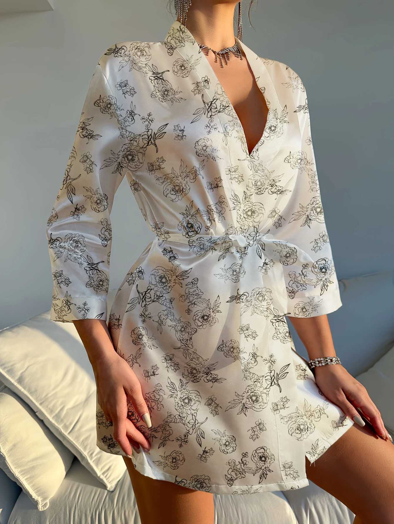 Silk Satin Floral Robe Belted Short Sheer Loungewear Lightweight Bathrobe for Home C251115