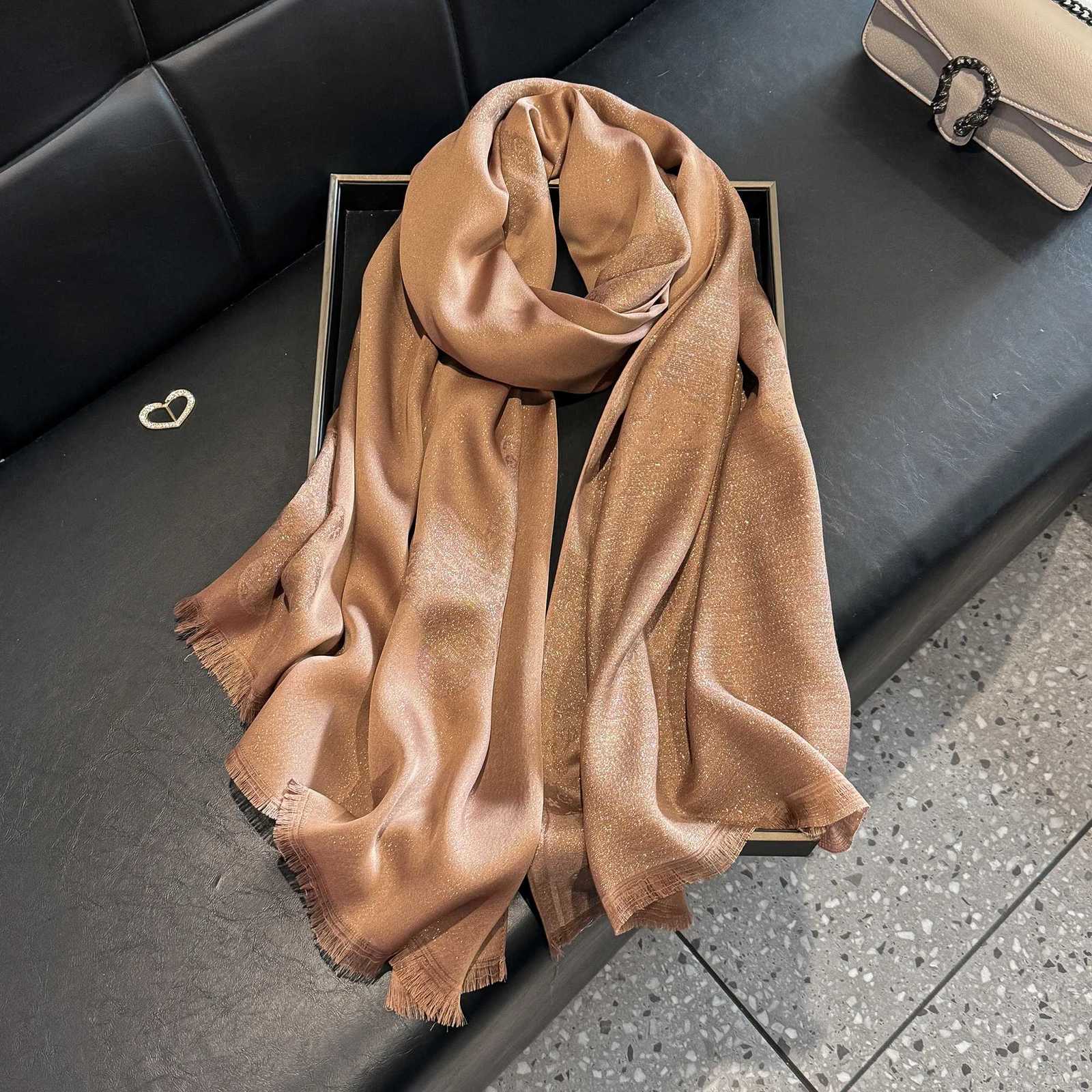 Luxury 2025 New Malaysia Square Scarf Cute Bear Print Hijab Headscarf Wraps Premium Cotton Feel Voile Soft Muslim Scarf Y251115