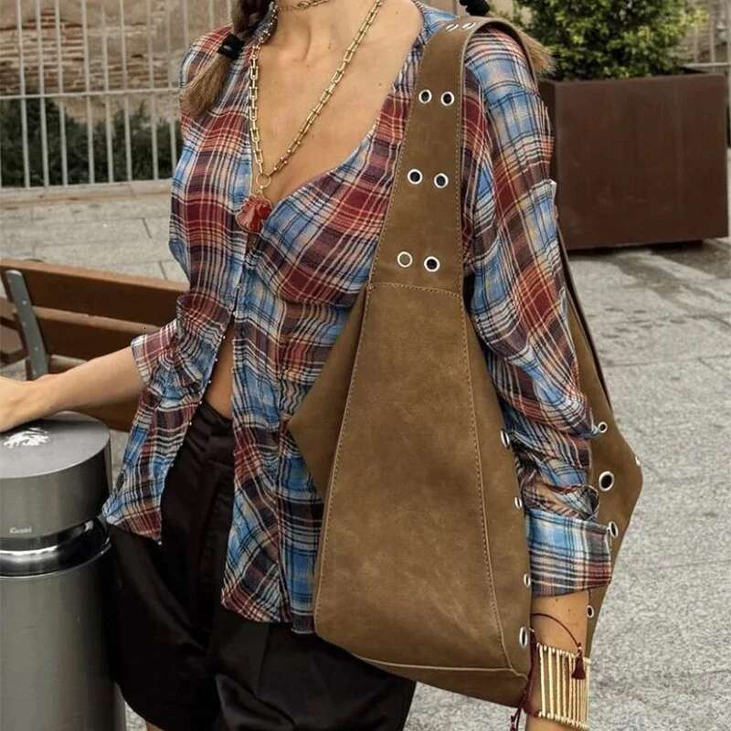New High-End Literary Style Imitation Suede Texture Rivet Shoulder Bag Work Commuting Dating Hollow Handbag