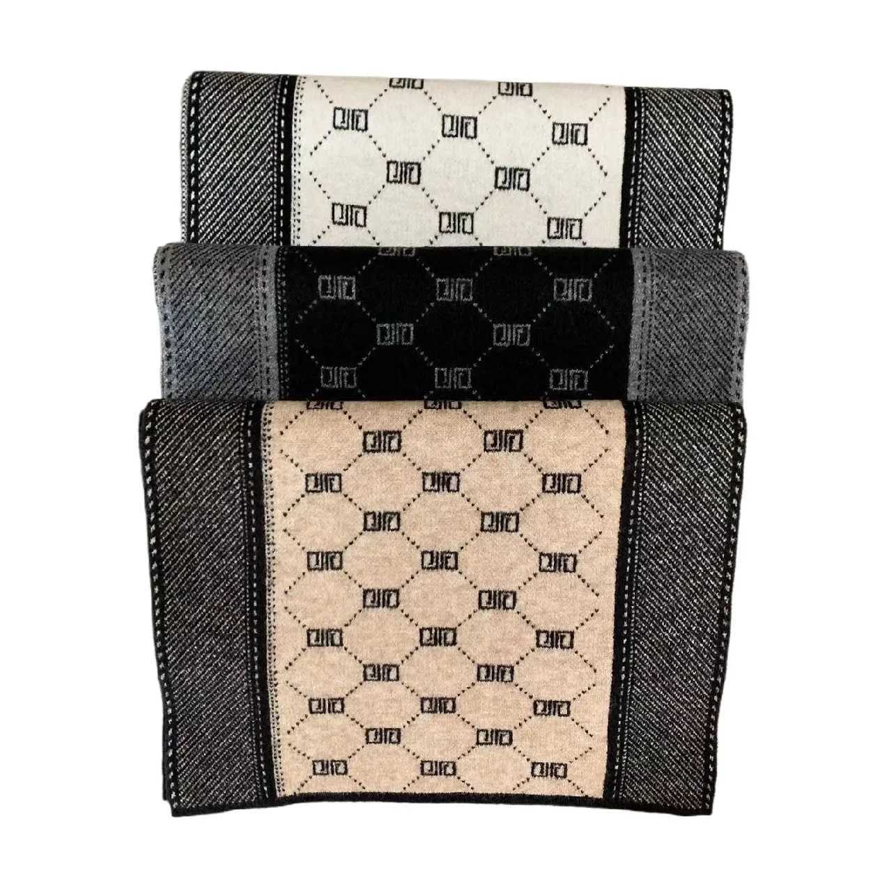 Luxury Fashion Brand Design Scarf Men Autumn Winter New Daily Versatile Warm Muffler Male Cold Day Knitted Windproof Long Scarf Gents Y251115