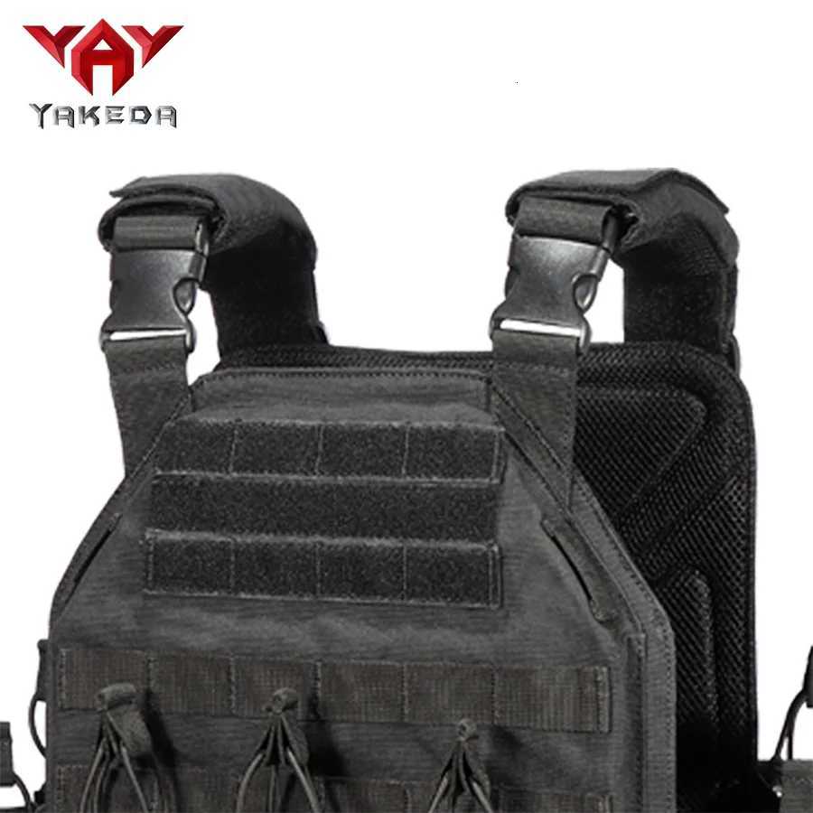 YAKEDA Quick Disassembly Tactical Training Vest Outdoor CS Protective Equipment Combat Vest Camouflage Suit XJ251114