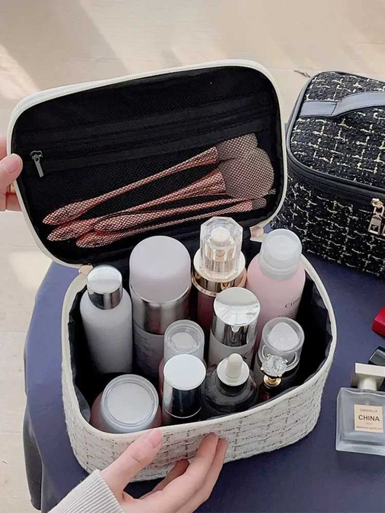 New Korean style plaid small fragrant sailor holding large capacity color cosmetic storage bagXJ250415