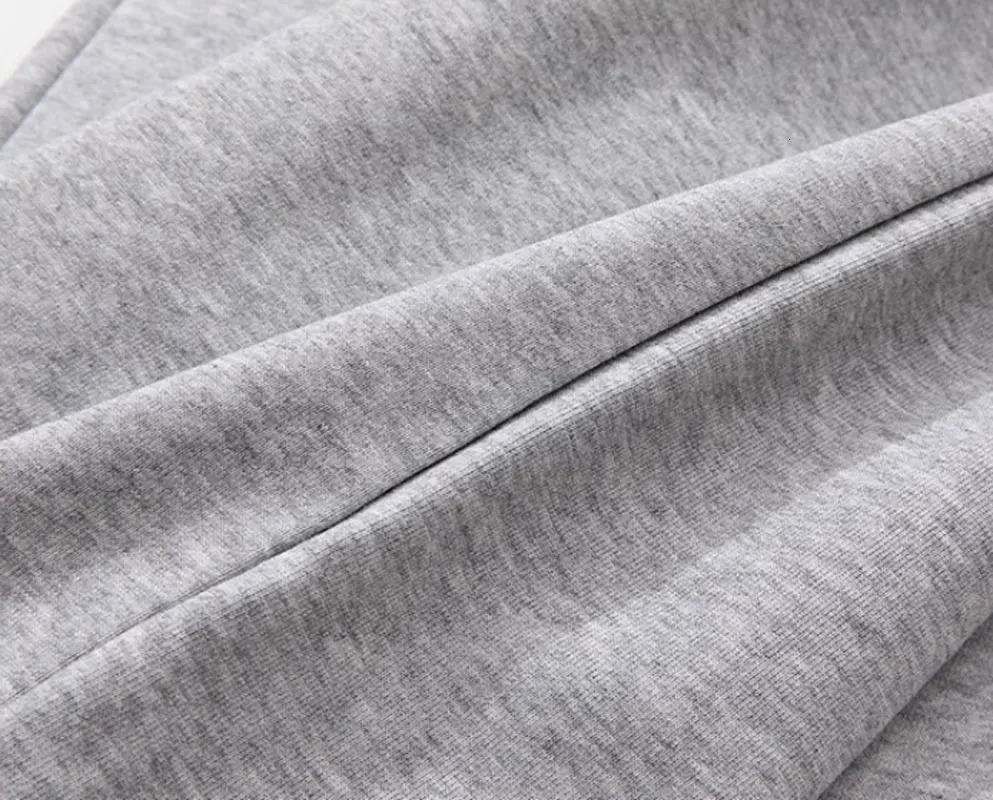 High quality simple embroidery standard mens retro street pocket wide leg sports pants for springsummer 2024 250411