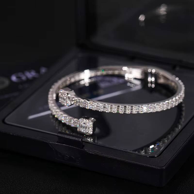 Drop Shipping Fine Women Jewelry 38mm Width 925 Sterling Silver VVS Baguette Moissanite Diamond Famous Brand Cuff Bangle