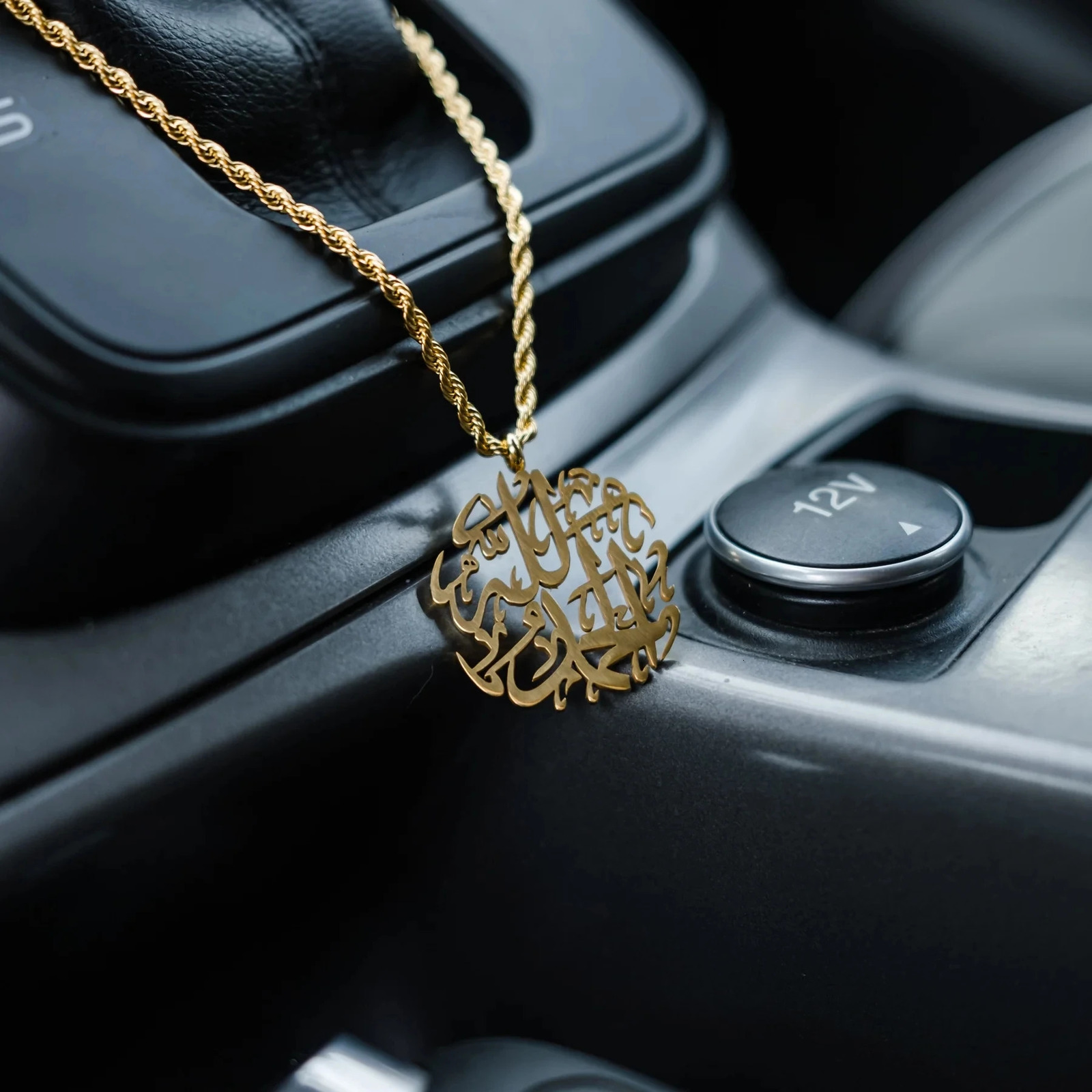 Alhamdulillah Token Car Hanger personality Arabic Calligraphy Necklace Stainless Steel Pendants Islam Muslim Religious Jewelry 250414