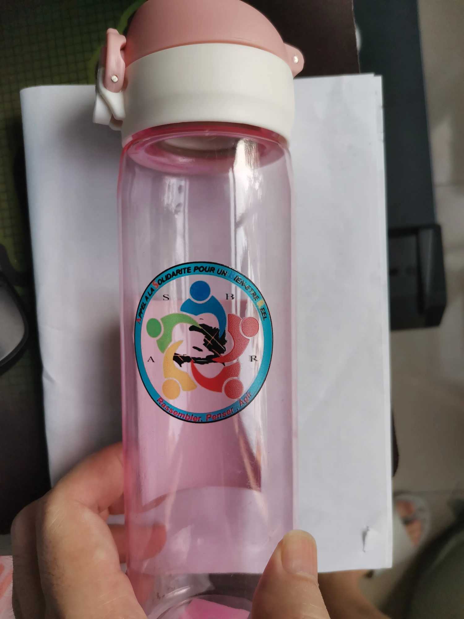 Personalized Water Bottles Portable Outdoor Sports Safety Plastic Drinking Milk Cup 520ML Birth Gifts Customized Leak-proofW251114