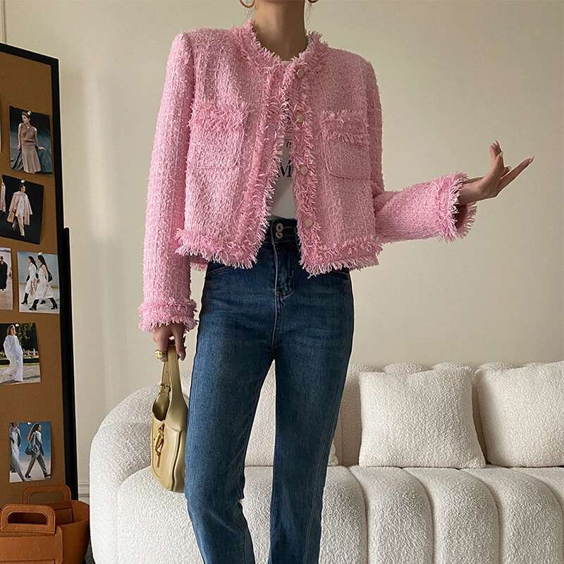 Designer Clothes Spring Autumn Long Sleeve Pink Tweed Jacket Women 2025 New Trend Tassel Raw Edge Design Elegant Cropped Wool Blend Coat