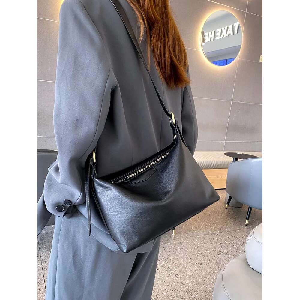 Women's Handbag, 2025 New Style, Made Of First-Layer Cowhide, Commuting And Versatile Crossbody Bag, A High-End Genuine Leathe