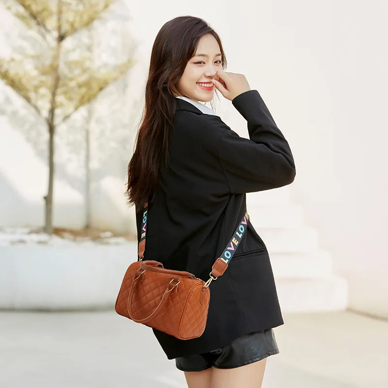 Fashion Casual Underwear Single Shoulder Pillow Bag Shoulder Strap Letter Printed Handheld Horizontal Bag Bag 250410