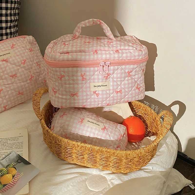 Cute bow cotton makeup bag womens zipper makeup organizer womens cloth handbag box shape womens portable toilet boxXJ250415
