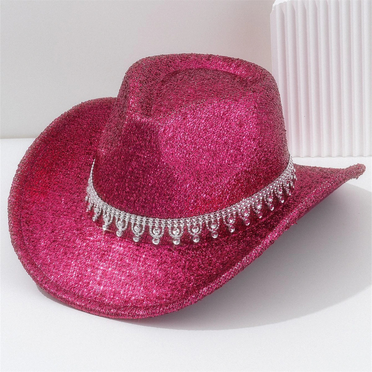 A Lady Western cowboy hat with Rhinestone ribbons sparkled silver jazz hat of all seasons for men to party in retro felt hats 250407