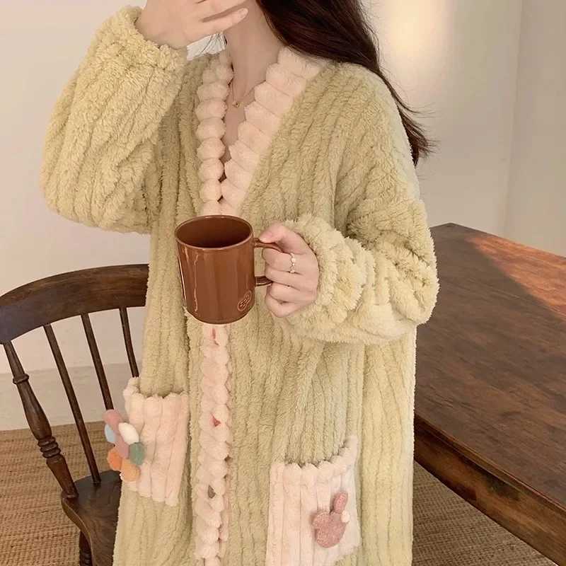 Robes Women Solid Single Breasted Thick Loose Winter Warm Homewear Simple Leisure Lounge Popular College V-neck Feminino Cozy C251115