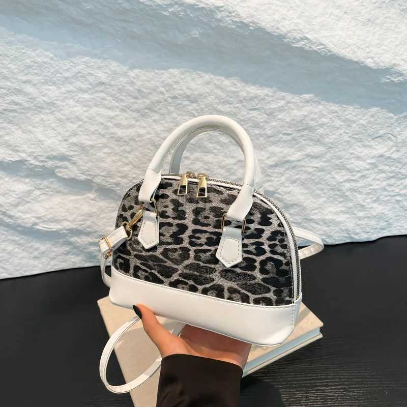 2025 Shell Shaped Shoulder Bag Elegant Leopard Print Crossbody Purse Stylish Womens Work Tote Fashionable Minimalist HandbagW251115