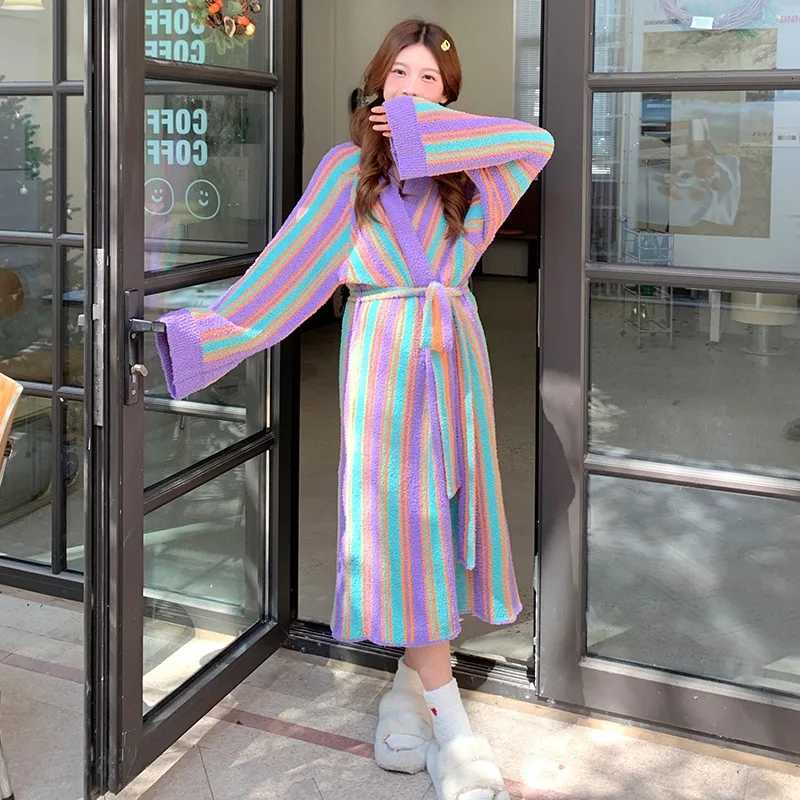 Sweet Lady Winter Long Thick Warm Flannel Striped Bathrobe Soft Velvet Bath Robe Hotel Spa Dressing Gown Women Cozy Sleepwear C251115