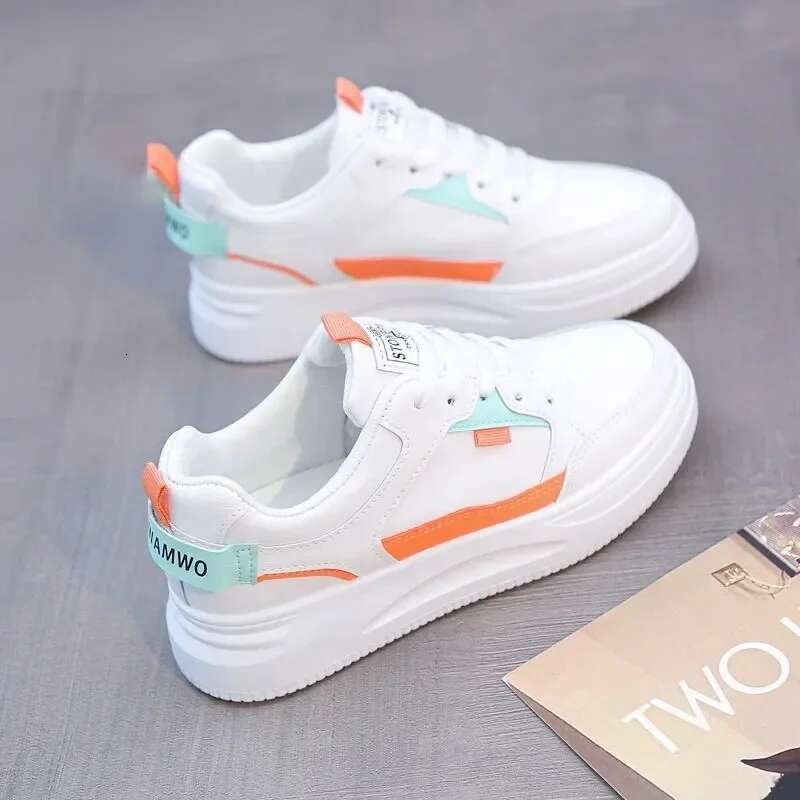 2025 New Designer Fashion Women's Sports Shoes White Running Thick soled Sports Shoes