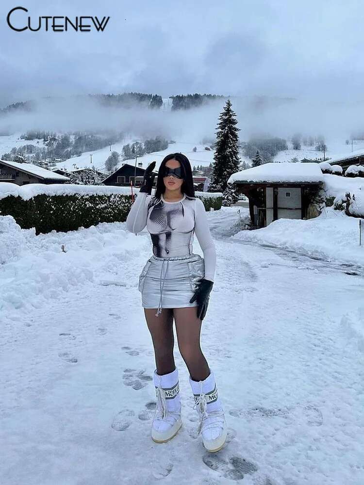 Cutenew Women's Body Printed Tops Long Sleeve Slim Round Neck Shirt Casual 2023 Spring New Lady Female Fashion High Streetwear