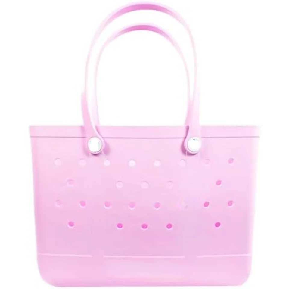 Elegant and spacious handbag - a fashionable handbag suitable for any occasion W250415