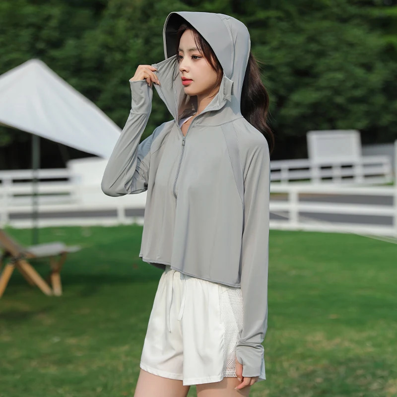 Outdoor Sun Protection Ice Silk Suscreen Clothing Hooded Brim UPF50 Womens Sun Protection Mountaineering Breathable Jackets 250415