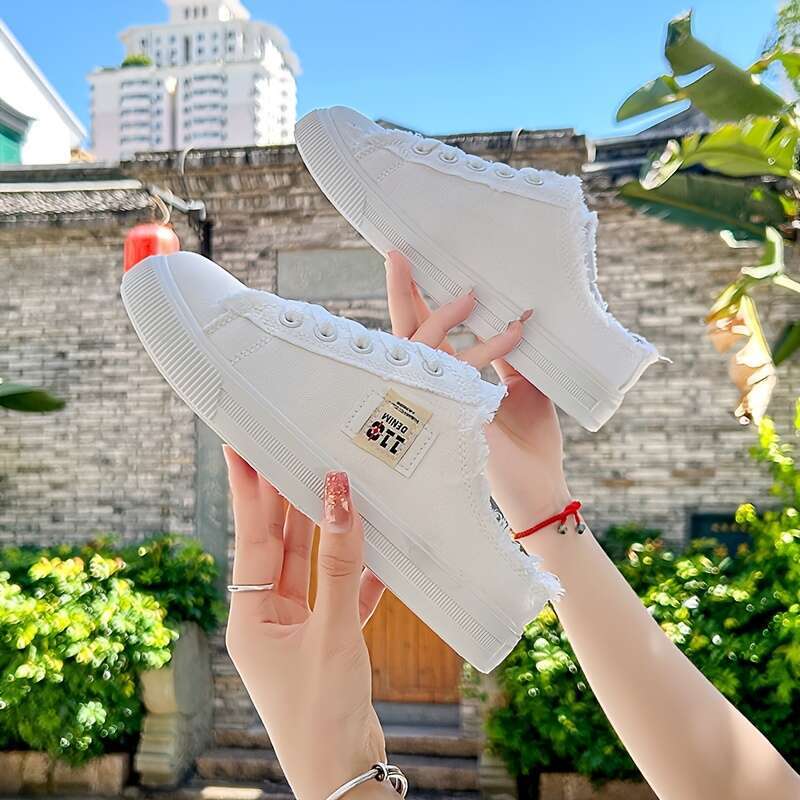 Women's shoes designer Sneakers Classic White Canvas Slip-On with Round Toe Breathable Shoes Sports Casual trainers high quality