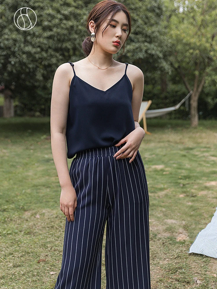 DUSHU Casual Streetwear Women Cami Tops Sexy V Neck Summer Black Tank White Elegant Sleeveless Cute Ladies Clothes 250415