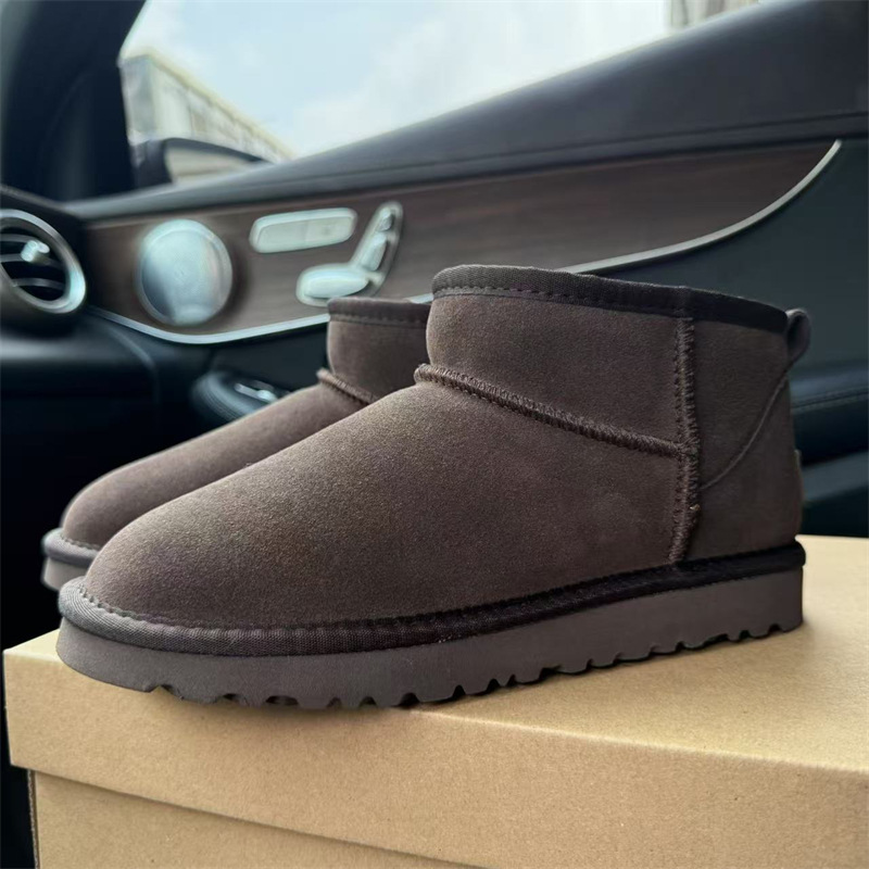 hot Free shipping Boots cotton padded shoes Winter Warm Step Shoes Cold Days Short snow boots with plush insulation shoes