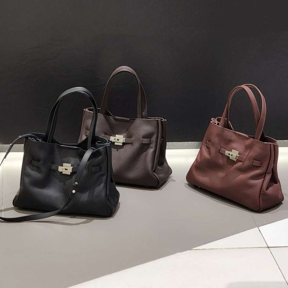 Top layer T cowhide high-end sensory communication crossbody simple hand-held shoulder large capacity bag, new model