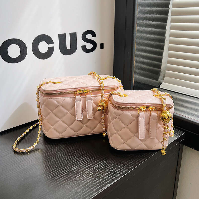 Spring and summer new niche box golden ball diamond grid chain small square bag, women's 2025 mini texture single shoulder crossbody bag