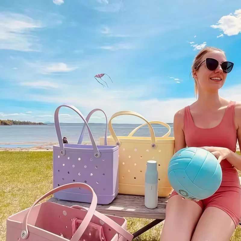 Large Beach Bag EVA Rubber Waterproof Swimming Pool Fashion Summer Swimming Pool Shoulder Bag Travel Women Shopping Handbag Women Jelly Beach Bag W250