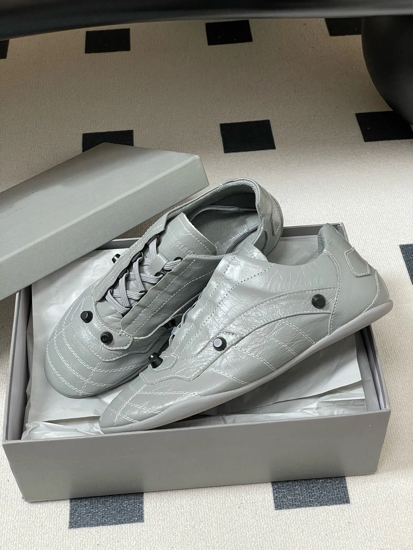 Sneakers Unisex Alta QualitÃ In Pelle Metallizzata Con Borc…