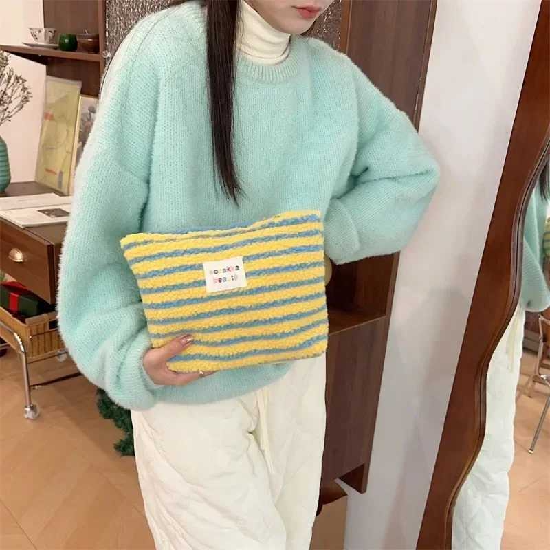 New color striped dot plush makeup bag large capacity makeup bag toilet bag travel outdoor makeup storageXJ250415