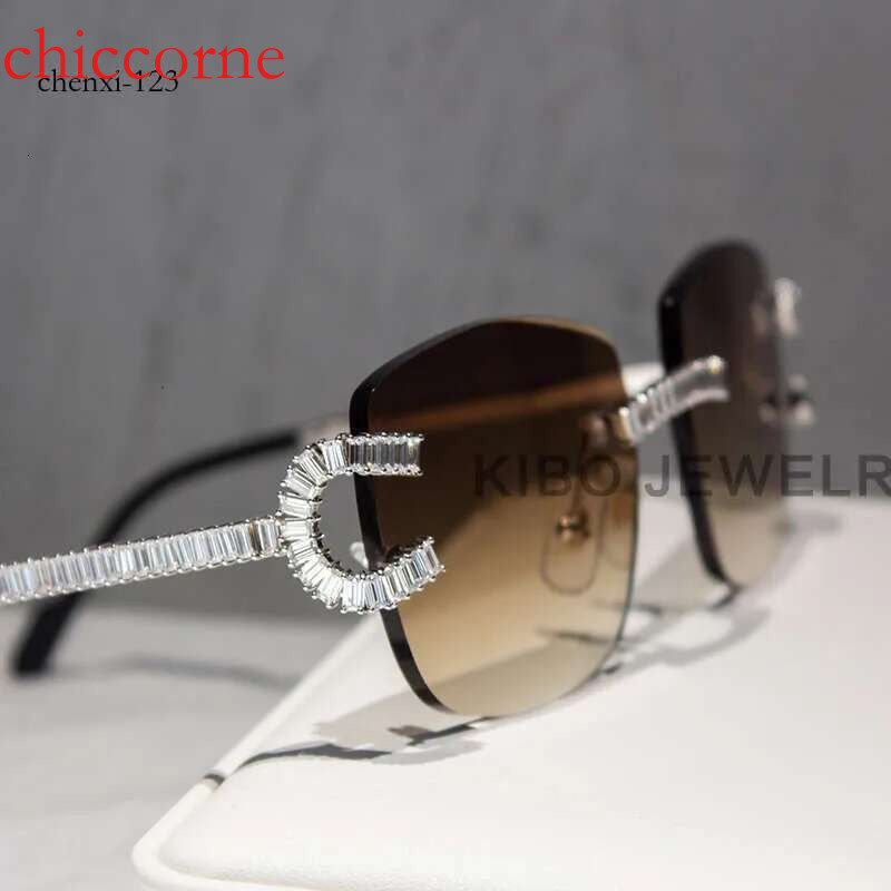 Elegant Unisex Designer Sunglasses Featuring VVS Grade Moissanite Stones - Latest Trendy Accessories