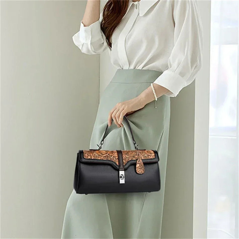 patented leather handbag fashionable floral womens handbag wallet high-quality large capacity womens shoulder bag 250410