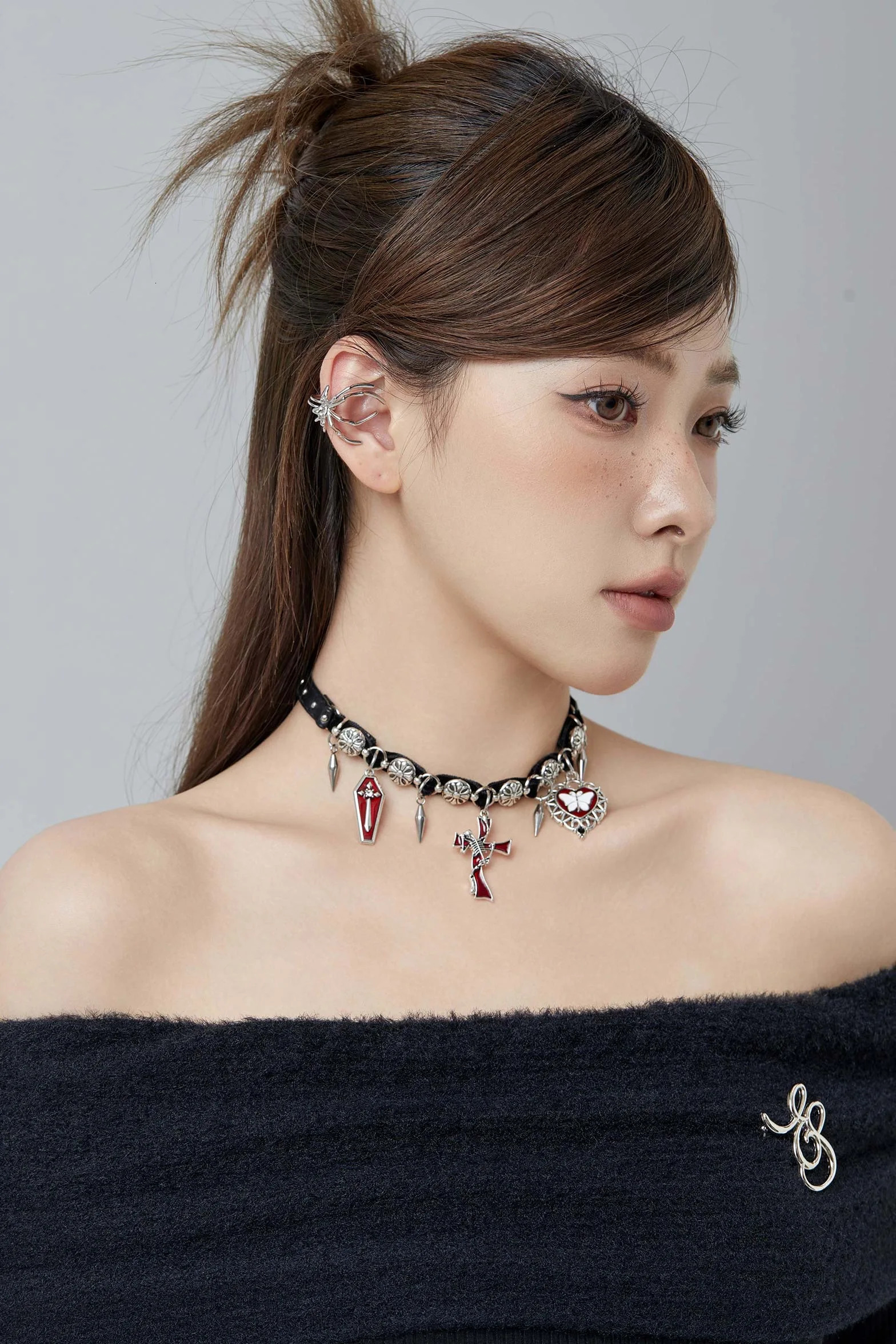 Original leather suffocating punk deep red cross necklace river pendant suffocating 250408