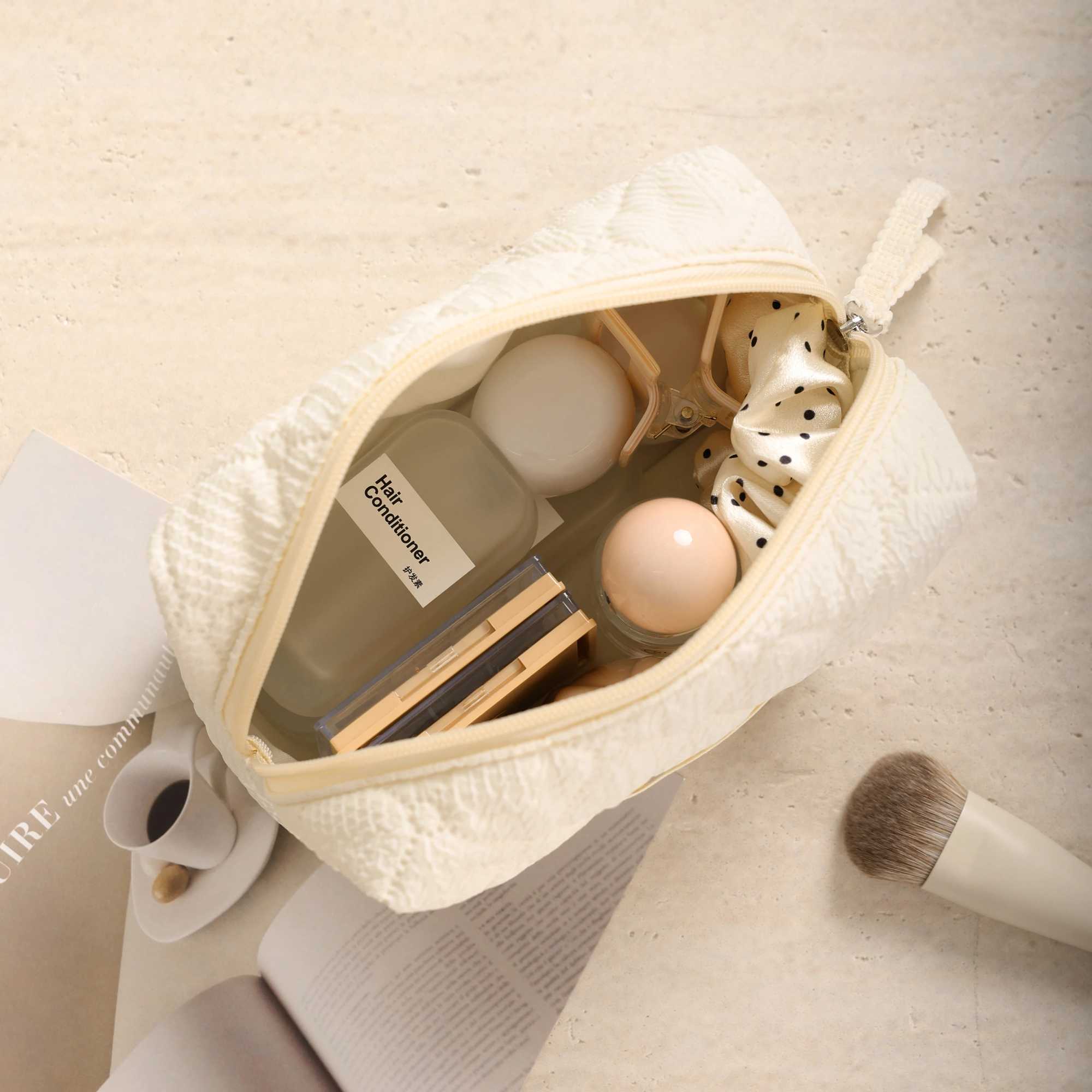 Womens Makeup Bag Quilting Womens Makeup Bag Portable Zipper Cosmetics Travel Organizer Womens HandbagXJ250415